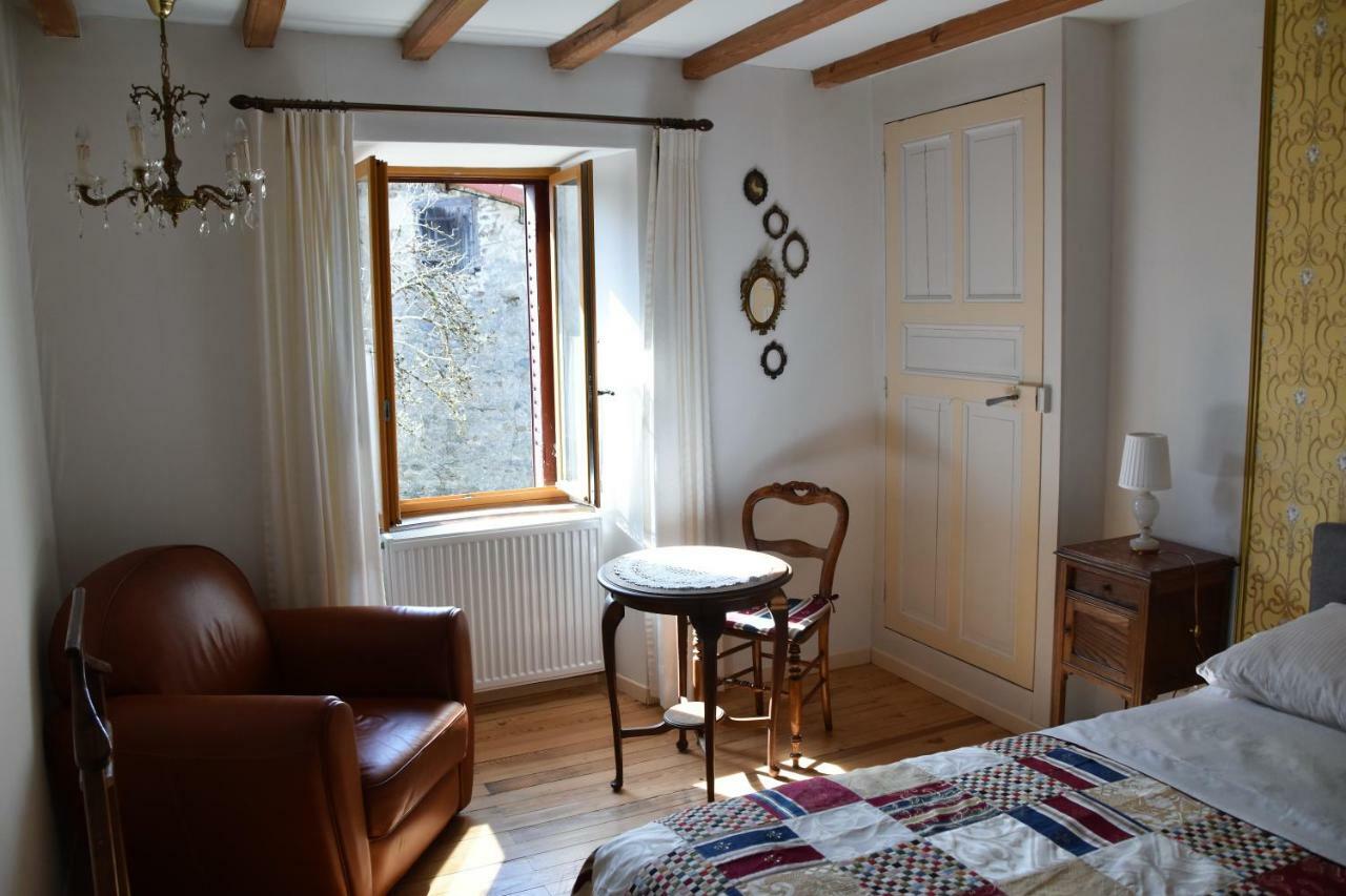 Bed and Breakfast L'embellie à Bertignat Extérieur photo